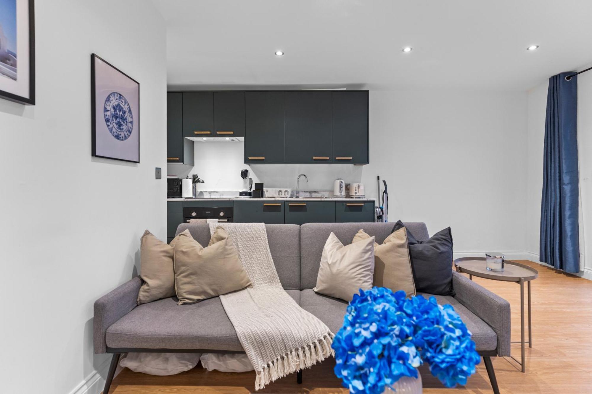 Modern Apartments London With Free Wifi Exterior photo