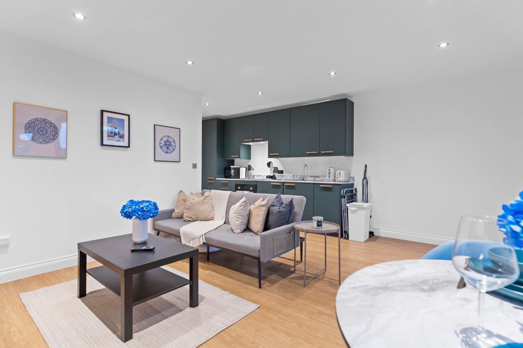 Modern Apartments London With Free Wifi Exterior photo