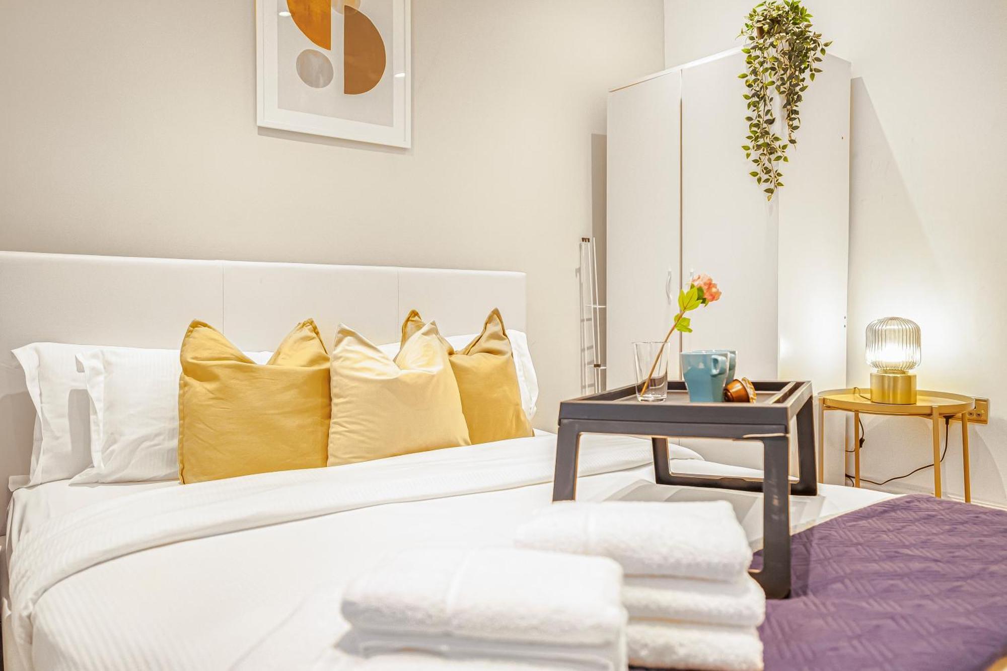 Modern Apartments London With Free Wifi Exterior photo