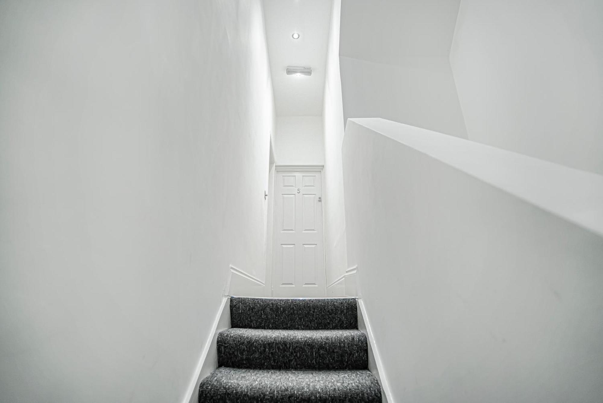 Modern Apartments London With Free Wifi Exterior photo