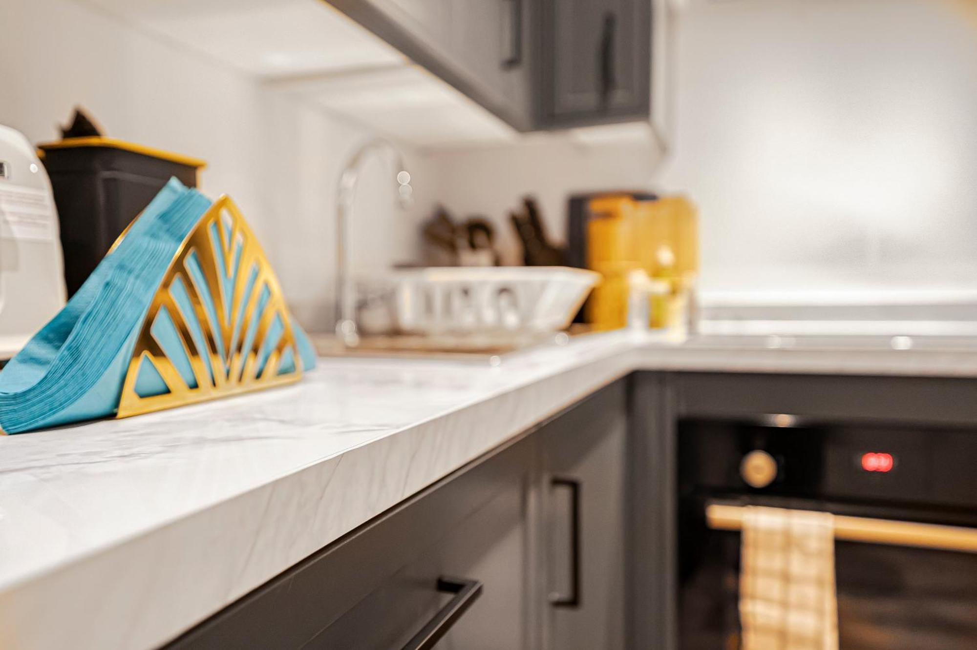 Modern Apartments London With Free Wifi Exterior photo